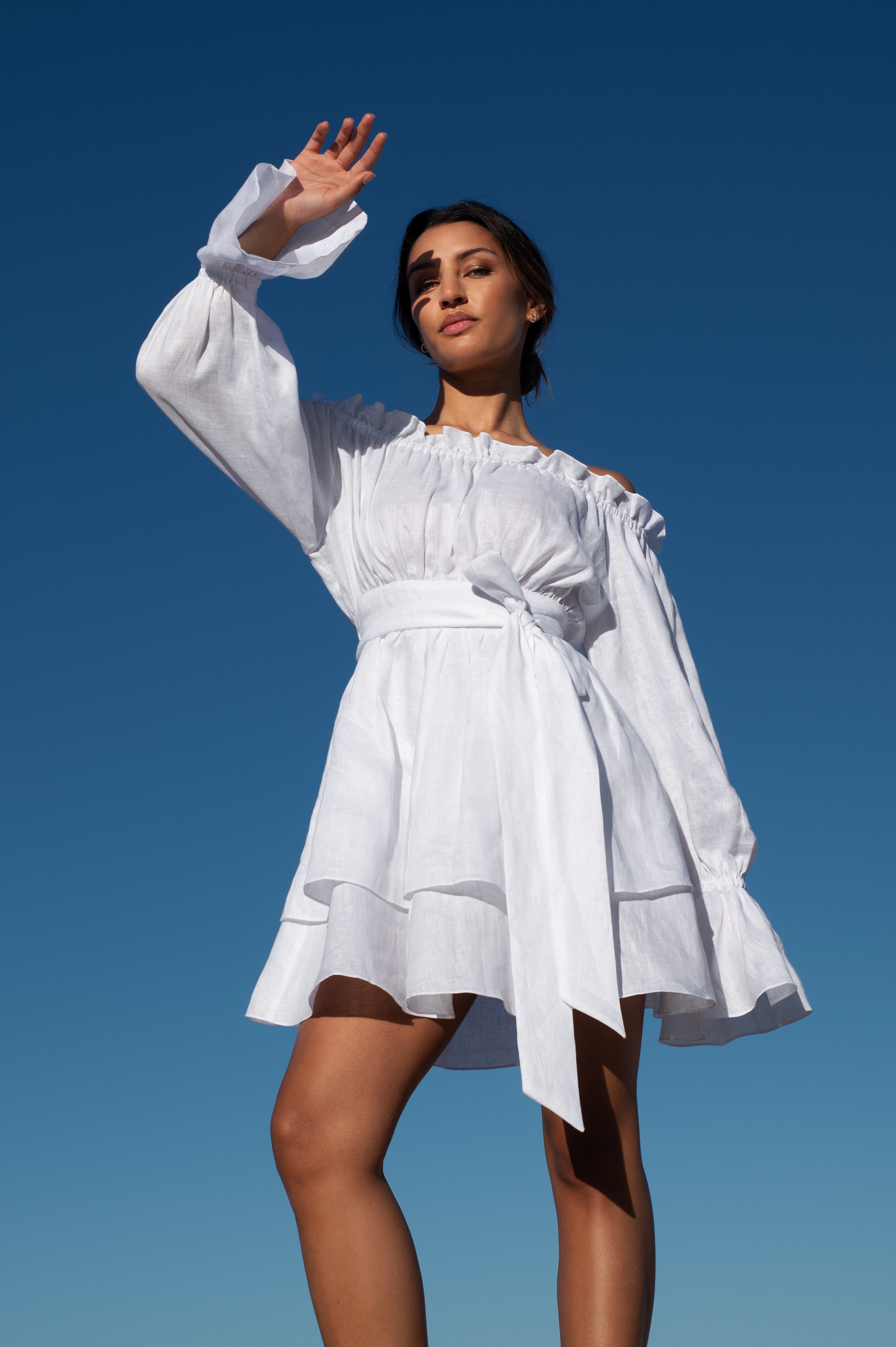 White linen dress, premium resort wear, vit linneklänning Off shoulders  Edit alt text